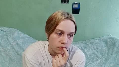 letitiaboteler online show from 12/01/25, 11:04