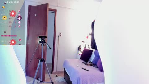 Snapshot of letiziia_sky chatting on 01/25/25, 02:26 letiziia online show from 01/25/25, 02:26