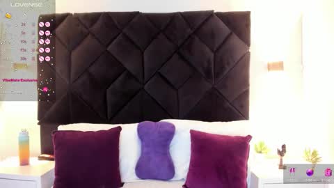 Snapshot of letiziia_sky chatting on 11/06/25, 07:48 letiziia online show from 11/06/25, 07:48