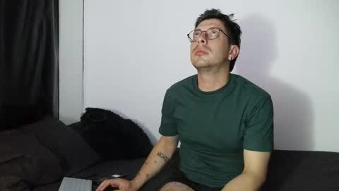 Snapshot of letorres23 chatting on 03/21/26, 06:07 Torres online show from 03/21/26, 06:07