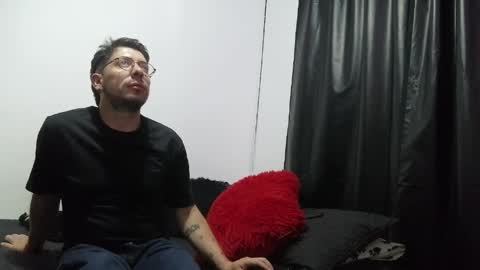 Snapshot of letorres23 chatting on 04/13/26, 02:28 Torres online show from 04/13/26, 02:28