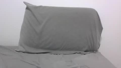lets_play143 online show from 07/09/26, 05:33