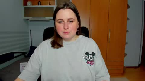 Naomi online show from 05/25/26, 06:30