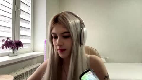 Natalie online show from 05/13/26, 09:06