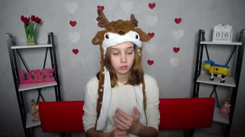 Snapshot of letty_curly chatting on 12/06/24, 03:33 letty_curly online show from 12/06/24, 03:33