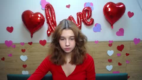 Snapshot of letty_curly chatting on 02/13/25, 06:09 letty_curly online show from 02/13/25, 06:09