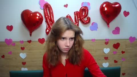 Snapshot of letty_curly chatting on 02/13/25, 09:30 letty_curly online show from 02/13/25, 09:30