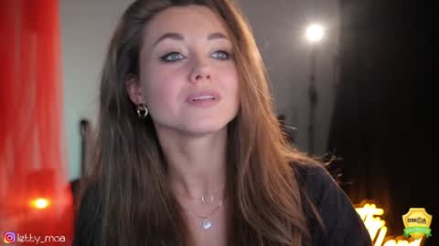 Snapshot of lettymoa chatting on 12/18/25, 01:22 Letty Moa - IG direct letty moa online show from 12/18/25, 01:22