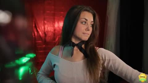 Letty Moa         - IG direct letty moa online show from 04/20/26, 10:55