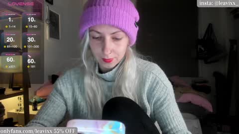 Snapshot of leusee chatting on 01/13/25, 06:05 LeaVixx online show from 01/13/25, 06:05