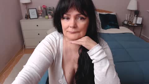 Mary online show from 03/01/25, 01:18