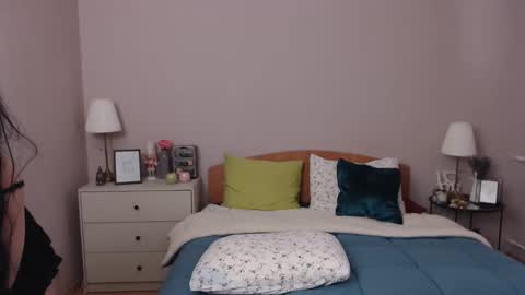 Mary online show from 03/09/25, 12:53