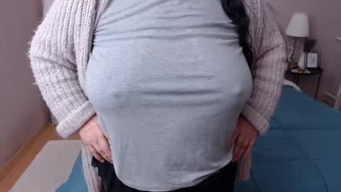 Mary online show from 01/16/26, 01:37