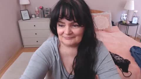 Mary online show from 05/05/26, 12:13