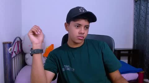      0600AM-1200PM - online show from 11/30/25, 03:21