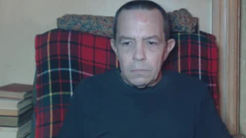 Snapshot of levon48 chatting on 12/10/24, 01:11 levon48 online show from 12/10/24, 01:11