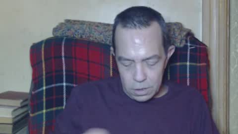 Snapshot of levon48 chatting on 12/23/24, 02:02 levon48 online show from 12/23/24, 02:02