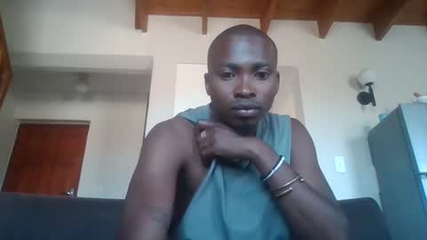 Snapshot of lewinskytheone chatting on 02/18/25, 12:06 lewinskytheone online show from 02/18/25, 12:06