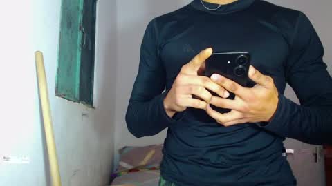 Snapshot of lewis_ly chatting on 05/02/26, 02:11 i am lewis ly EDUARDO MEMDOZA15 online show from 05/02/26, 02:11