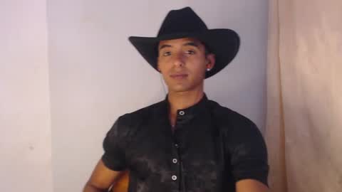 Snapshot of lewis_ly chatting on 07/18/26, 03:05 i am lewis ly EDUARDO MEMDOZA15 online show from 07/18/26, 03:05