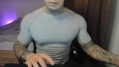 Snapshot of lewis_muscleee chatting on 03/26/26, 06:13 blablablack online show from 03/26/26, 06:13