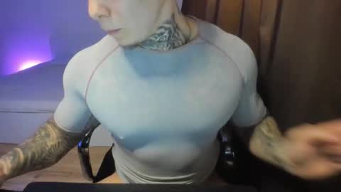 Snapshot of lewis_muscleee chatting on 03/27/26, 05:56 blablablack online show from 03/27/26, 05:56