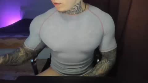 Snapshot of lewis_muscleee chatting on 04/02/26, 05:10 blablablack online show from 04/02/26, 05:10