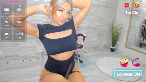 Snapshot of lexi_blazee chatting on 10/12/25, 05:39 Lexi online show from 10/12/25, 05:39