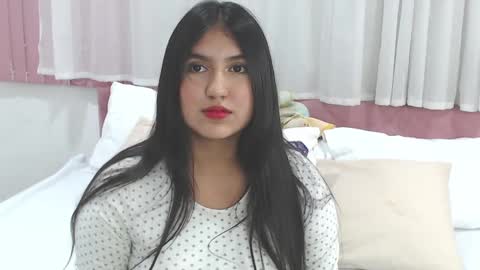 Snapshot of lexi_bloom chatting on 01/15/25, 05:15 Gabrielle online show from 01/15/25, 05:15
