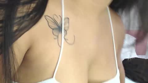 Snapshot of lexi_bloom chatting on 01/25/25, 06:34 Gabrielle online show from 01/25/25, 06:34