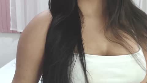 Snapshot of lexi_bloom chatting on 02/03/25, 11:09 Gabrielle online show from 02/03/25, 11:09