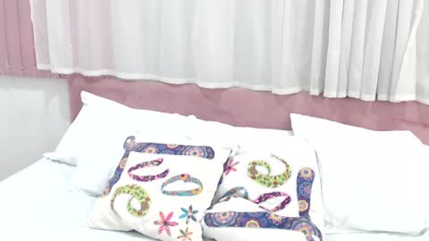 Snapshot of lexi_bloom chatting on 02/03/25, 05:35 Gabrielle online show from 02/03/25, 05:35