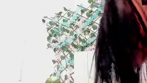 Snapshot of lexi_bloom chatting on 10/01/25, 10:32 Gabrielle online show from 10/01/25, 10:32