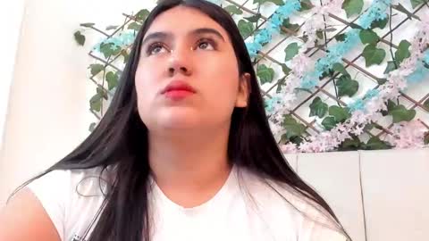 Snapshot of lexi_bloom chatting on 10/10/25, 10:36 Gabrielle online show from 10/10/25, 10:36