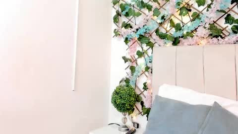 Gabrielle online show from 10/27/25, 10:30