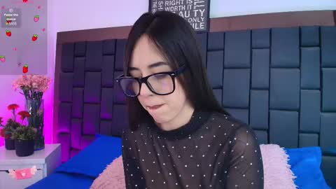 Snapshot of lexi_howard_ chatting on 11/26/25, 05:19 Lexi Howard online show from 11/26/25, 05:19