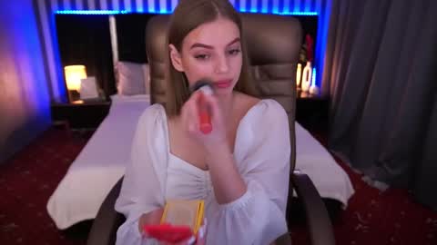 lexi_si online show from 02/28/25, 07:58