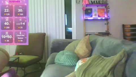 Snapshot of lexibaker96 chatting on 09/22/25, 06:15 Lexi Baby online show from 09/22/25, 06:15