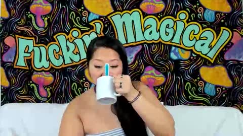 Lexie Mack online show from 11/25/25, 03:56