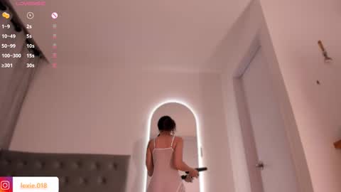 Snapshot of lexie_red chatting on 02/10/25, 02:41 LEXIE online show from 02/10/25, 02:41