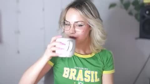 Lexie online show from 01/09/25, 08:03