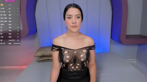 Lexie Thompson  online show from 09/11/25, 12:05