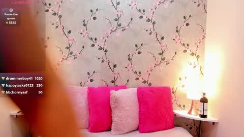 LEXIE VEGA  online show from 10/06/25, 11:07