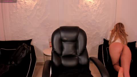 Lexie  online show from 03/29/26, 05:02