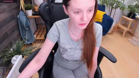 Lexi online show from 03/12/25, 06:51