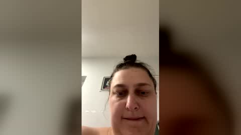Snapshot of lexii132 chatting on 05/16/26, 12:18 SoloAfterDark online show from 05/16/26, 12:18