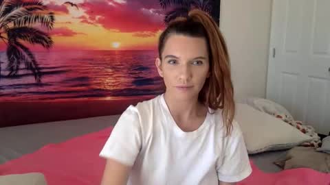 Alexia L. online show from 11/04/25, 05:12