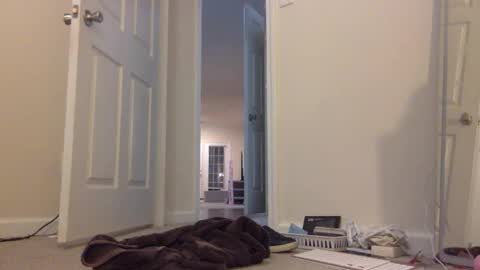 Snapshot of lexiial0 chatting on 04/25/26, 01:19 Alexia L. online show from 04/25/26, 01:19