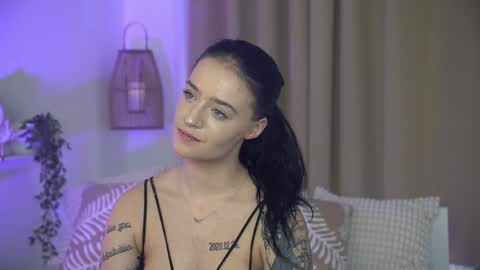 LexiiDarling online show from 11/17/25, 06:46