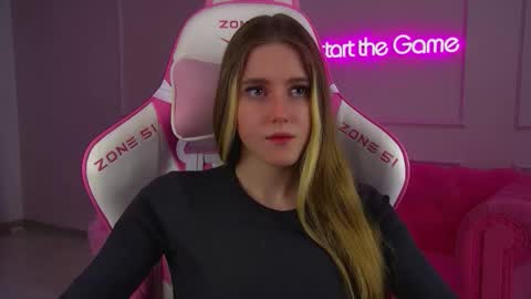 Lexi online show from 11/28/25, 06:16